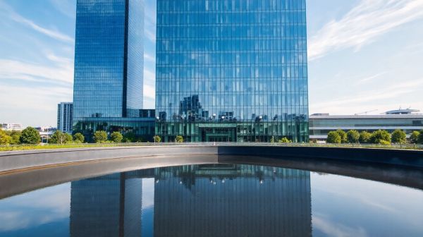 Sécuriser l'entreprise à La Défense : prévenir les vols internes
